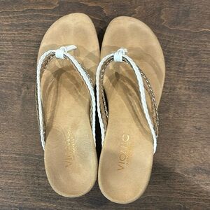 Women’s Vionic wedge sandals size 7